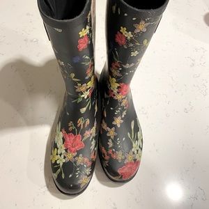 Women’s Rainboots